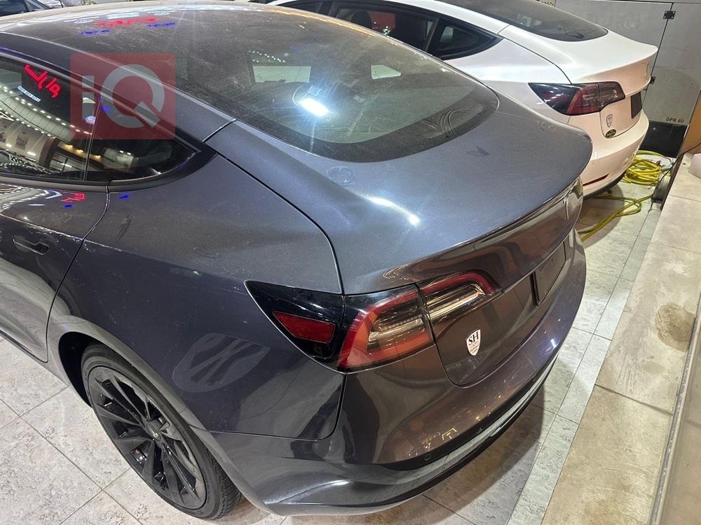 تسلا موديل 3